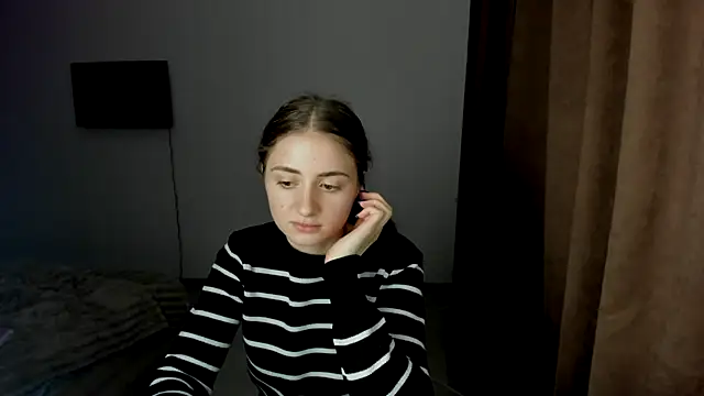 LilyHaart online show from 15, 10, 2025