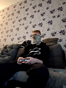 ThePython666 online show from 27, 10, 2025