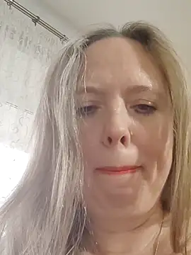 Snapshot of Irina3718 chatting on 8, 10, 2025 Irina3718 online show from 8, 10, 2025