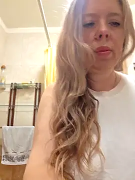 Snapshot of Irina3718 chatting on 5, 5, 2026 Irina3718 online show from 5, 5, 2026