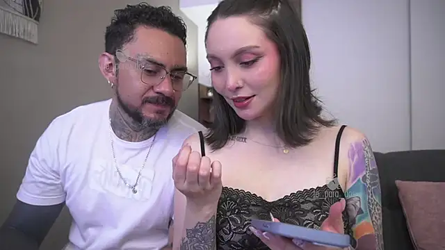 Snapshot of Te_para_2 chatting on 25, 11, 2025 Te para 2 online show from 25, 11, 2025