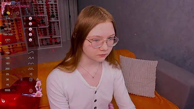 Snapshot of luv_tessa chatting on 18, 2, 2026 luv tessa online show from 18, 2, 2026