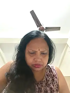 Snapshot of Arohi35 chatting on 11, 9, 2025 Arohi35 online show from 11, 9, 2025