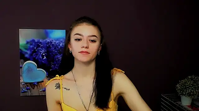 Snapshot of LanaTey chatting on 10, 3, 2025 LanaTey online show from 10, 3, 2025