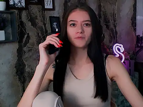 Snapshot of LanaTey chatting on 28, 9, 2025 LanaTey online show from 28, 9, 2025