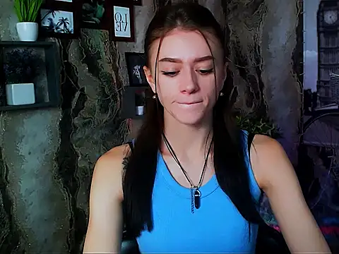 Snapshot of LanaTey chatting on 3, 10, 2025 LanaTey online show from 3, 10, 2025
