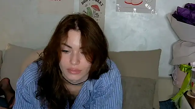 Snapshot of SweetDarling7 chatting on 9, 6, 2026 SweetDarling7 online show from 9, 6, 2026