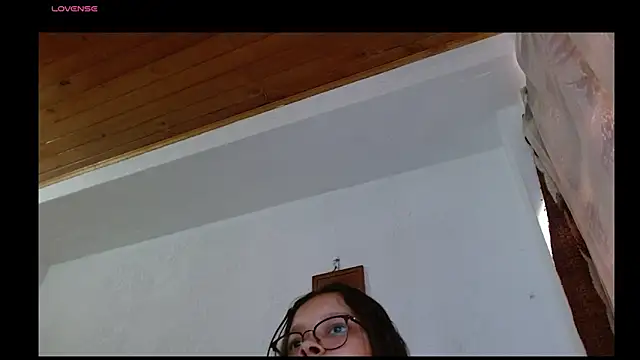 Snapshot of isabella_rouge chatting on 17, 9, 2025 isabella rouge online show from 17, 9, 2025