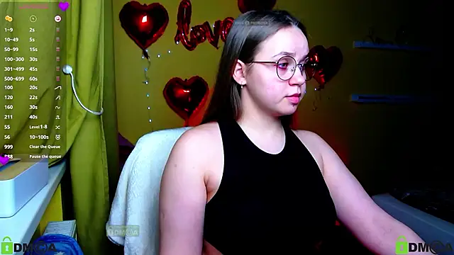 Lilysweet13 online show from 13, 2, 2026