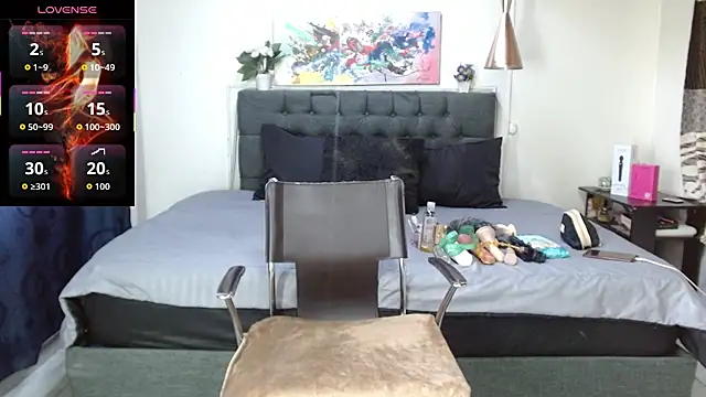 mia velvet1 online show from 14, 10, 2025