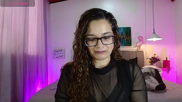 Rose Thompson1 online show from 20, 4, 2026