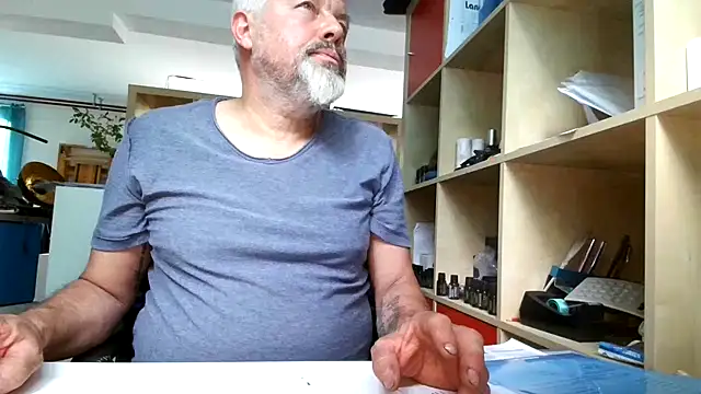 Snapshot of Berg_Boy chatting on 1, 7, 2026 Berg Boy online show from 1, 7, 2026