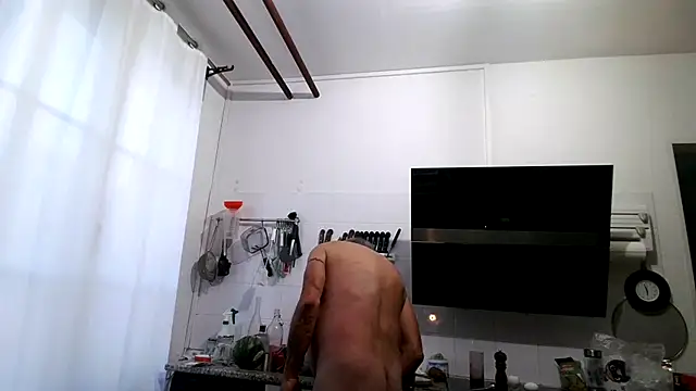 Snapshot of Berg_Boy chatting on 8, 7, 2026 Berg Boy online show from 8, 7, 2026