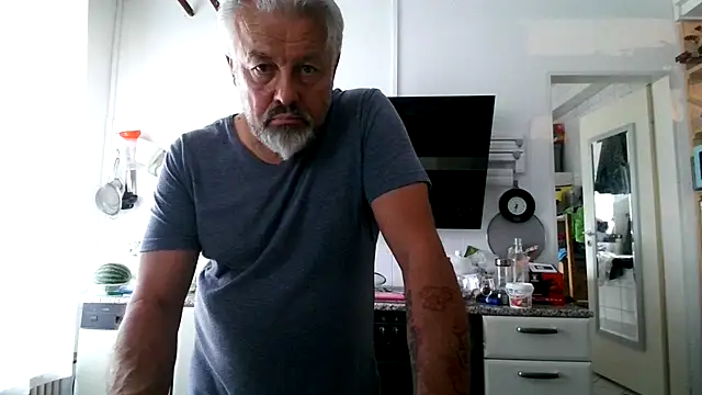 Snapshot of Berg_Boy chatting on 27, 7, 2026 Berg Boy online show from 27, 7, 2026