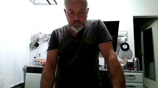 Snapshot of Berg_Boy chatting on 1, 8, 2026 Berg Boy online show from 1, 8, 2026