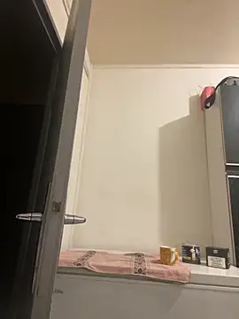 Hugo34bg online show from 2, 11, 2025