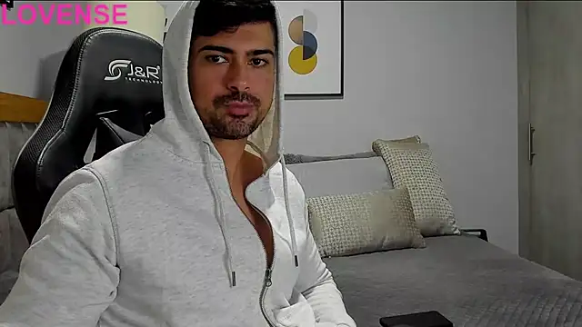 Dante Storm online show from 6, 10, 2025