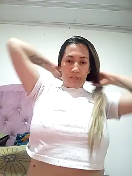 melany-92xxx online show from 19, 4, 2026