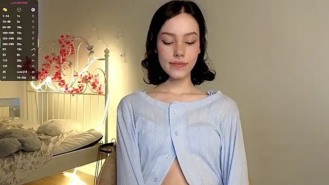 Snapshot of glamourr chatting on 3, 10, 2025 glamourr online show from 3, 10, 2025