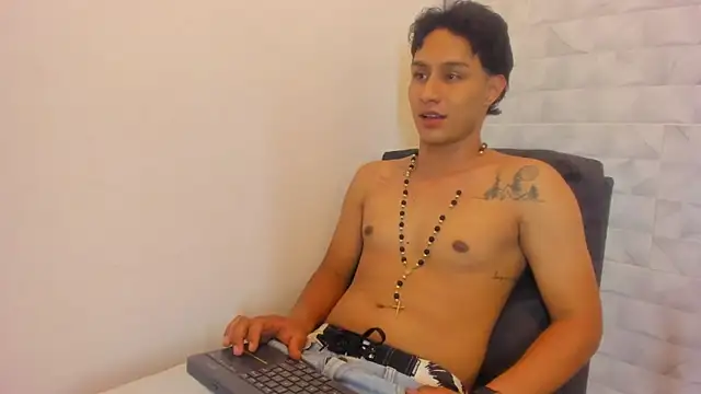 Snapshot of Stone_grey1_ chatting on 18, 3, 2025 Stone grey1 online show from 18, 3, 2025