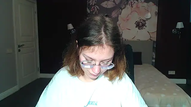 AngelinaLow online show from 13, 3, 2025