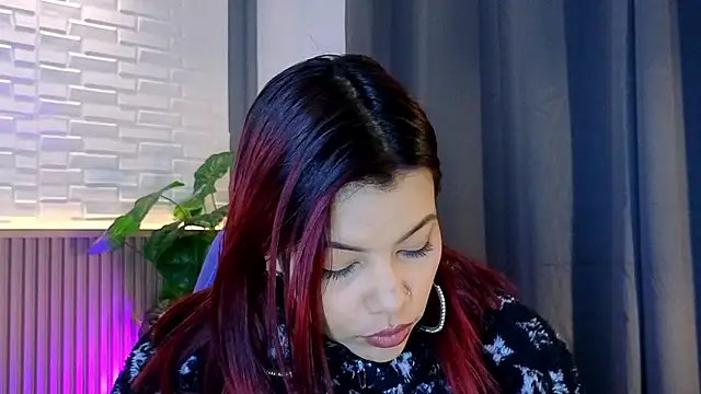 TiffanyWalk online show from 23, 10, 2025