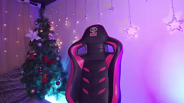 Madison Mayer online show from 25, 11, 2025