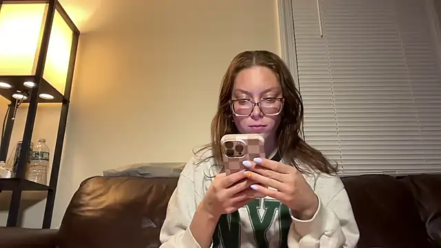 SpaceCowWhore online show from 18, 3, 2025