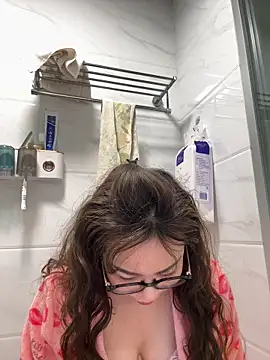 Snapshot of aa520uv chatting on 23, 3, 2026 aa520uv online show from 23, 3, 2026