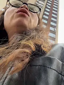 Snapshot of aa520uv chatting on 27, 3, 2026 aa520uv online show from 27, 3, 2026