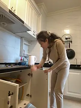 Snapshot of aa520uv chatting on 8, 4, 2026 aa520uv online show from 8, 4, 2026