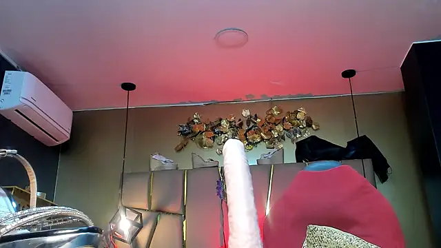 Kendraa Hot online show from 12, 4, 2026