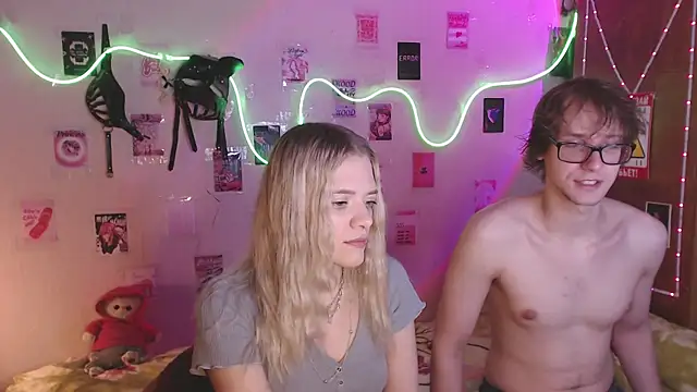 Your Horny Friends online show from 16, 10, 2025