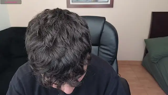 lukeboyce33 online show from 15, 4, 2026