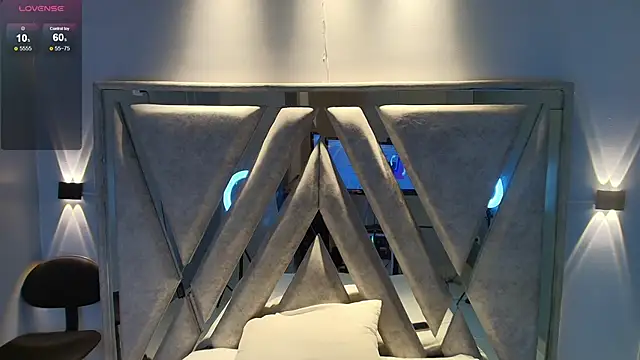 Alice 26  online show from 29, 10, 2025