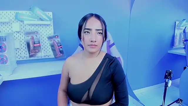 Alice 26  online show from 17, 2, 2026