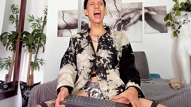 Giotrashy online show from 16, 4, 2026