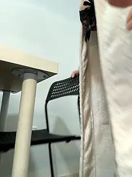 Alyssa 76 online show from 27, 3, 2026