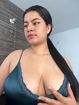 Saanvi21 online show from 24, 10, 2025