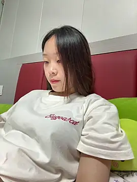 Snapshot of Minnie-66 chatting on 15, 9, 2025 Minnie-66 online show from 15, 9, 2025