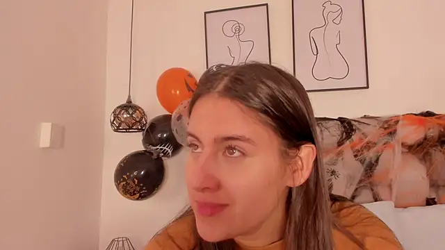 Hanna Evans   online show from 25, 10, 2025