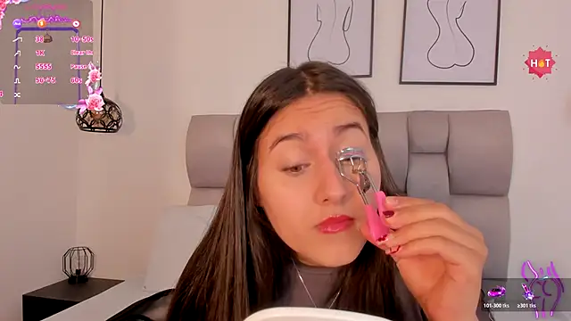 Hanna Evans   online show from 23, 11, 2025