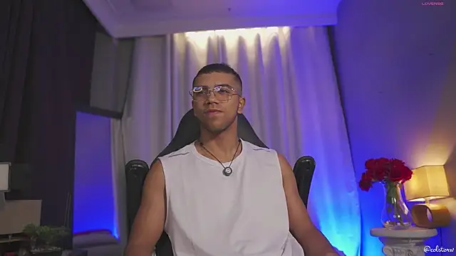 Snapshot of Colstorw_ chatting on 19, 2, 2026 Colstorw online show from 19, 2, 2026