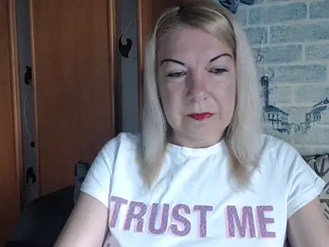 Snapshot of Lillia_Ray chatting on 4, 6, 2026 Lillia Ray online show from 4, 6, 2026