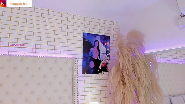 Morggan Fox  online show from 14, 3, 2026