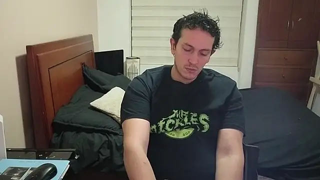 Snapshot of hardaftercum chatting on 24, 5, 2026 hardaftercum online show from 24, 5, 2026