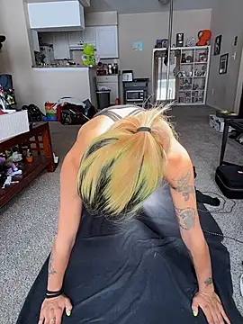 Harley cams online show from 12, 11, 2025