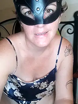 emiliemilf online show from 11, 11, 2025