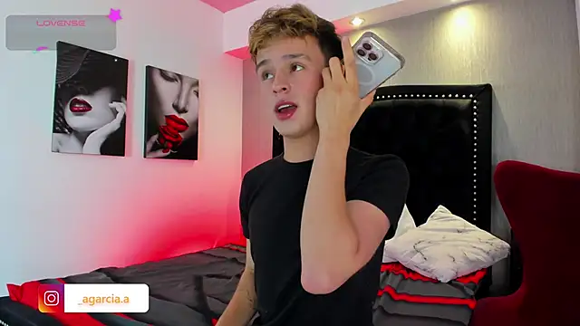 LiamWildx20 online show from 19, 2, 2026