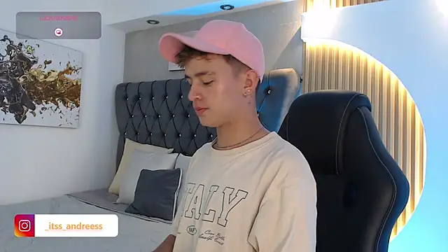 LiamWildx20 online show from 2, 7, 2026